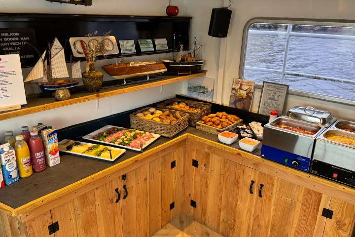 lunchbuffet aan boord